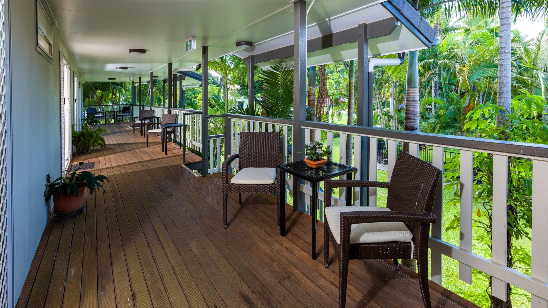 King Reef Apartments