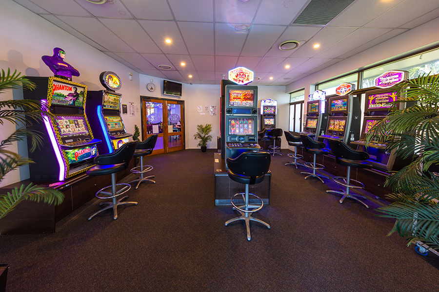 King Reef Resort Gaming Room