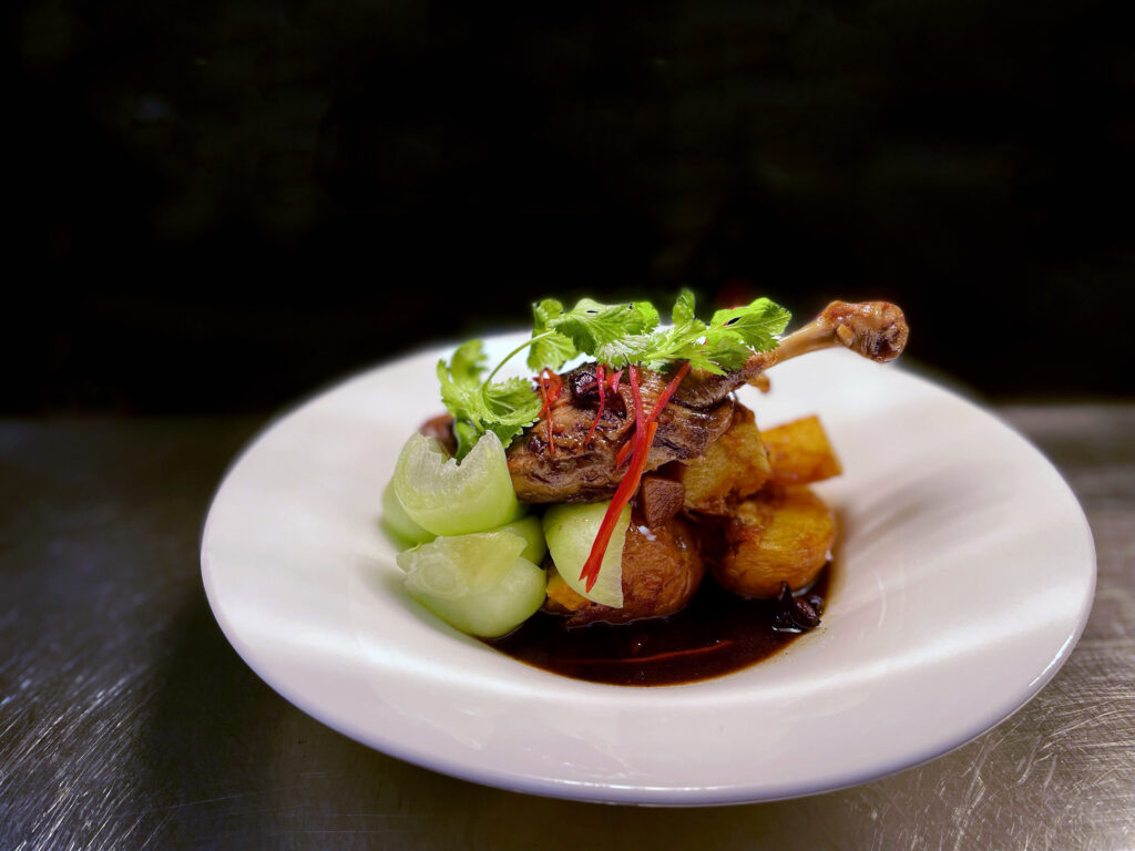 King Reef Bar & Bistro